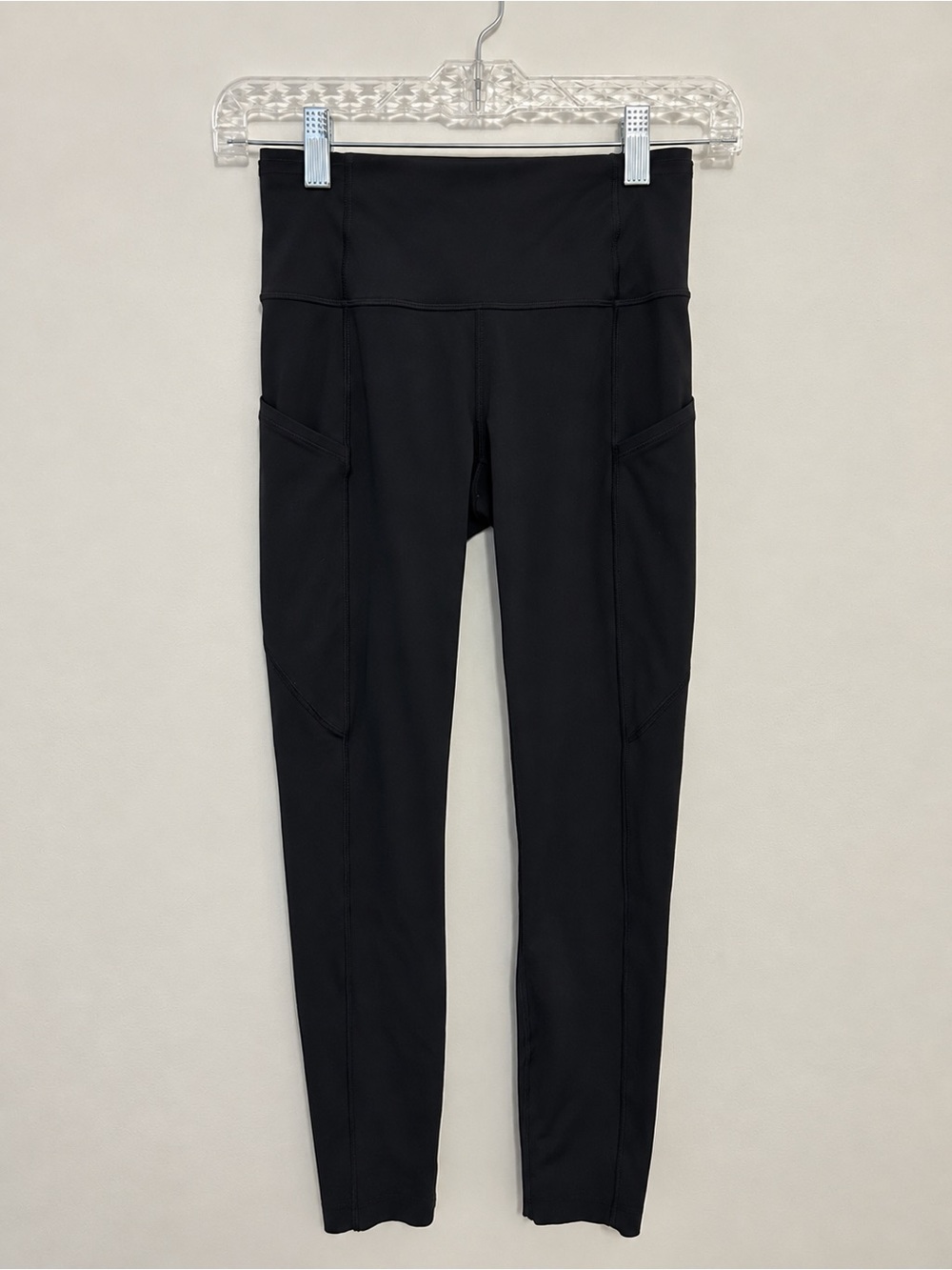 Lululemon Black High-Rise Leggings with Side Pockets Women’s Size 4